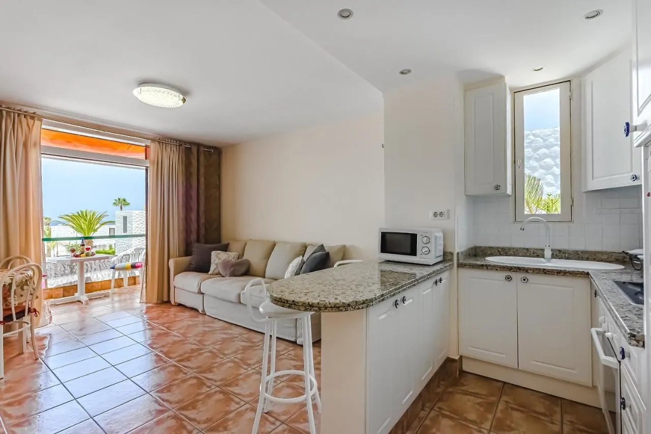 Apartment Apart America - 150 Meters From The Beach, Free Wi-Fi أرونا 0*,  إسبانيا